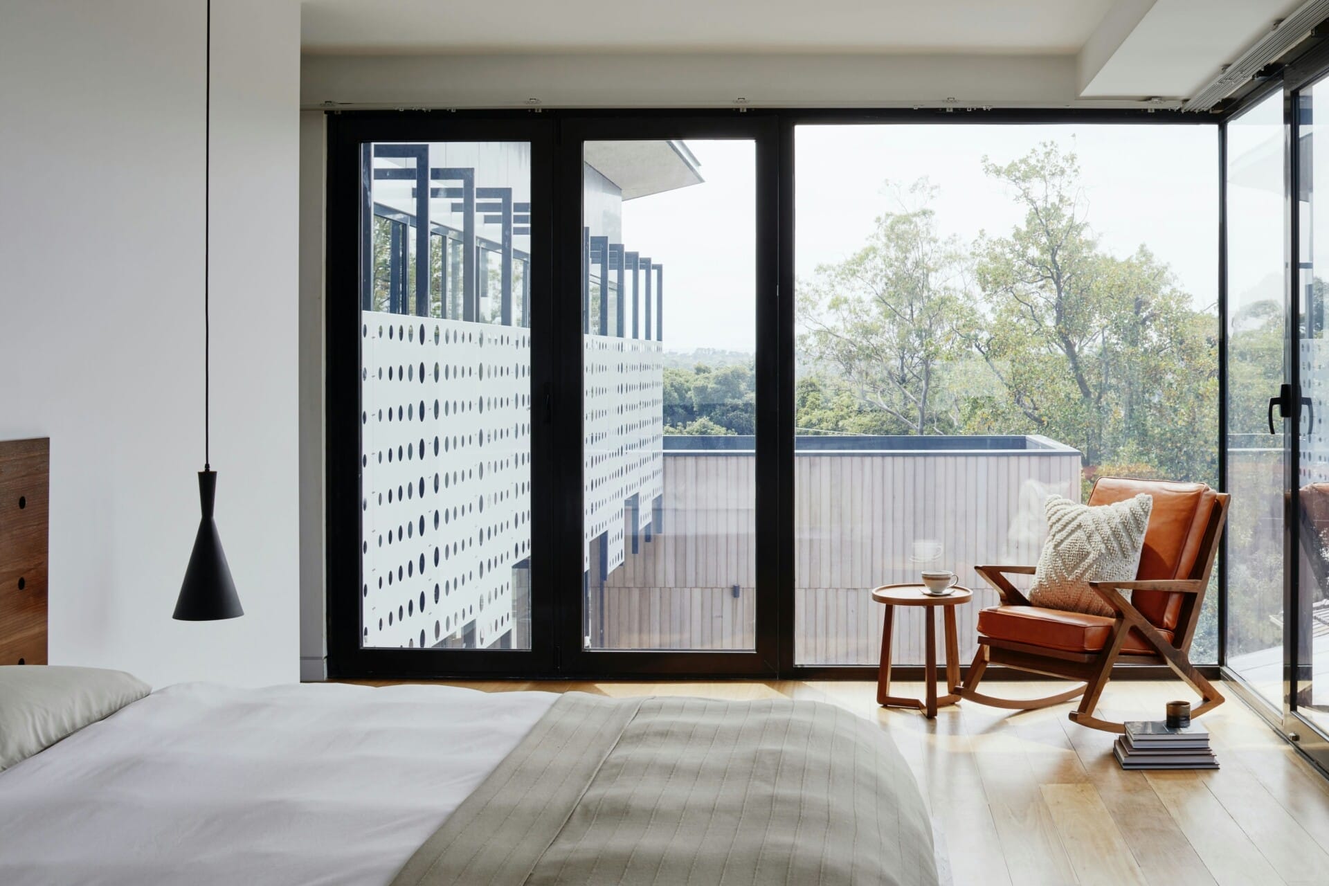 30 Tip Taman Dalam Rumah Yang Confirm Buat Rumah Korang Macam Resort Mewah! 🌿 4 rumahhq kontraktor bina ubahsuai rumah unsplash7 45