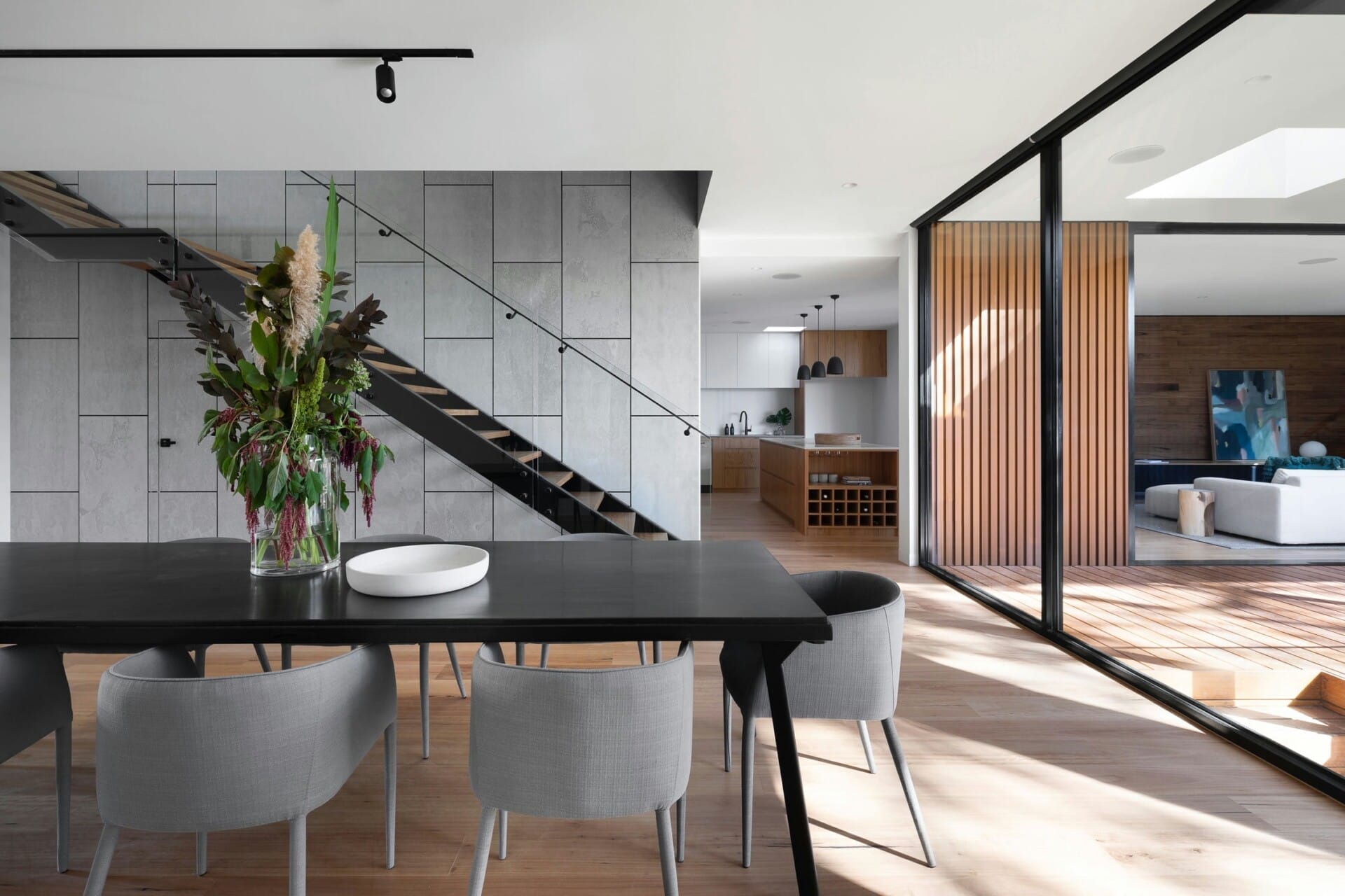 6 Jenis Tangga Mewah Yang Confirm Buat Rumah Korang Nampak Next Level! Nombor 4 Memang Gempak! 🏰✨ 6 rumahhq kontraktor bina ubahsuai rumah unsplash7 52
